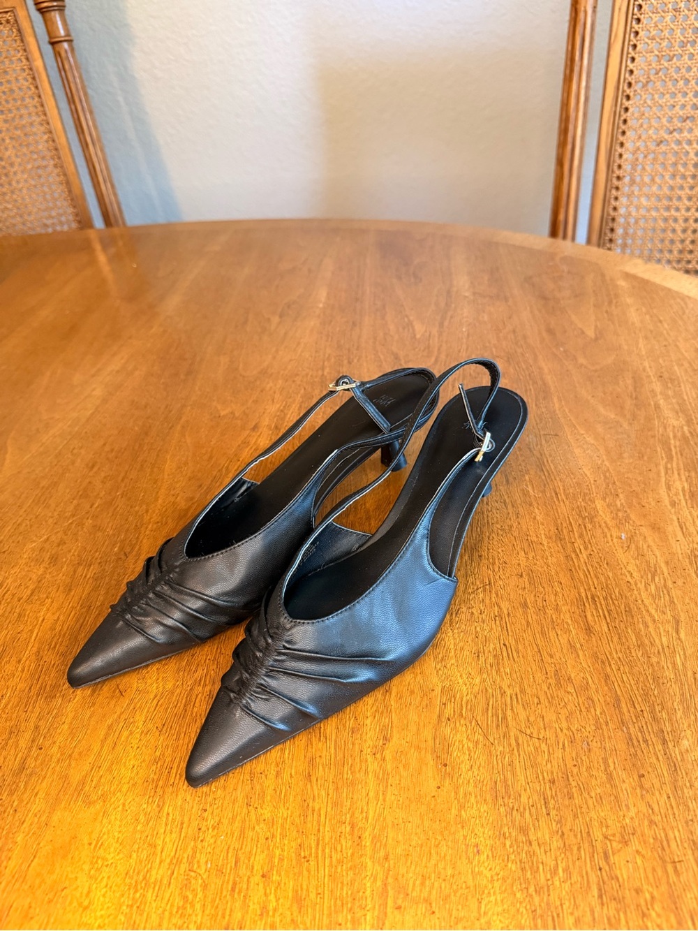 H&M Black Pointed Slingback Heels - Women's Dress Shoes NWOT